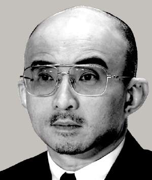 包凡, 今年 2 月，他辞去了华兴资本控股有限公司董事长兼首席执行官的职务。早些时候，投资银行称他正在配合一项不明调查。